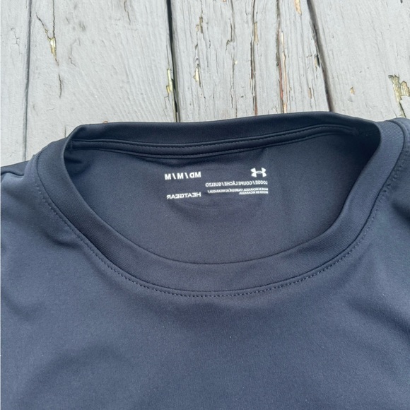 under armour • heat gear / loose active tee - Picture 3 of 7
